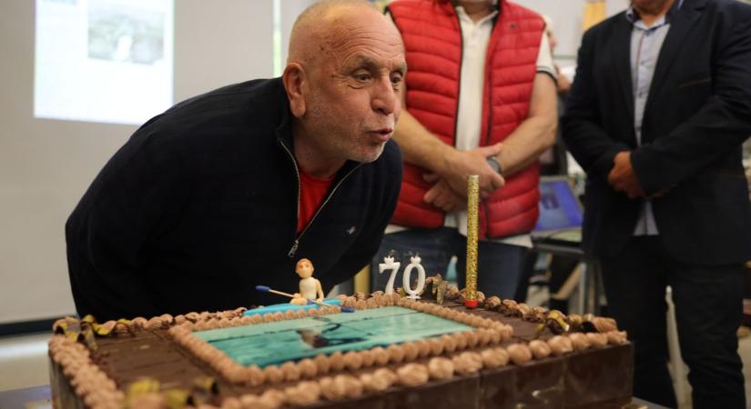 „Meglepetés!” – 70 éves lett Tubel Zoltán, a velencei-tavi vízi sportélet legendája (videóval, fotógalériával)