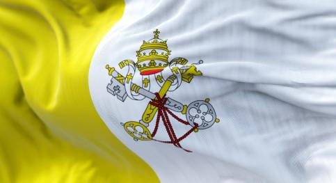 Nagy a készülődés a pápaválasztásra, lezárták a Sixtus kápolnát