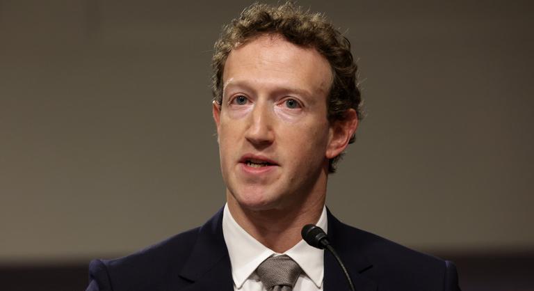 Mark Zuckerberg szerint a Facebook már elvesztette közösségi média jellegét