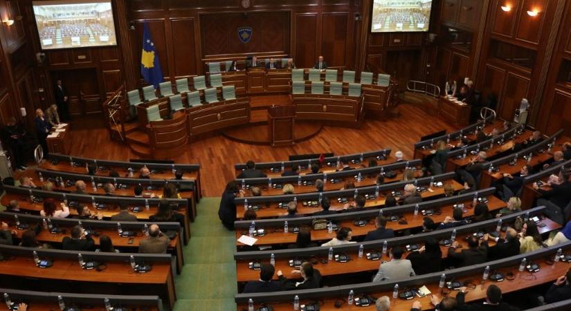 Csak nem sikerült házelnököt választani Koszovóban