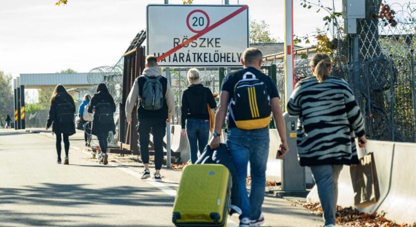 Csak Magyarország felé használható a Röszke közúti határátkelőhely