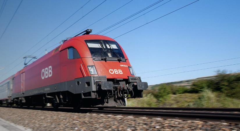 MÁV-ügy: Kigyulladt egy motorvonat Mezőtárkányon