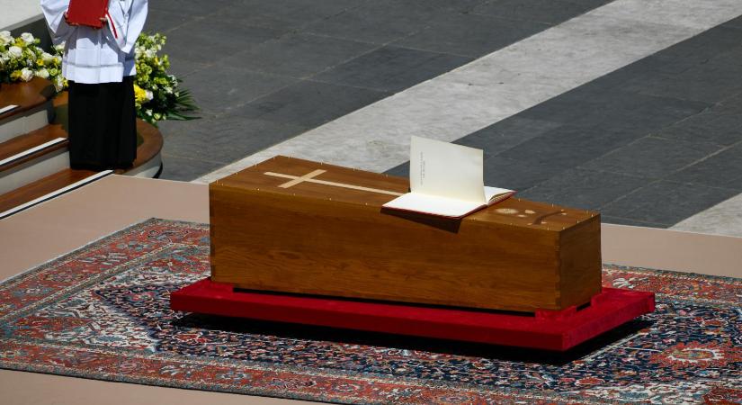 Hidakat épített, nem falakat – Így emlékeztek külföldön Ferenc pápára