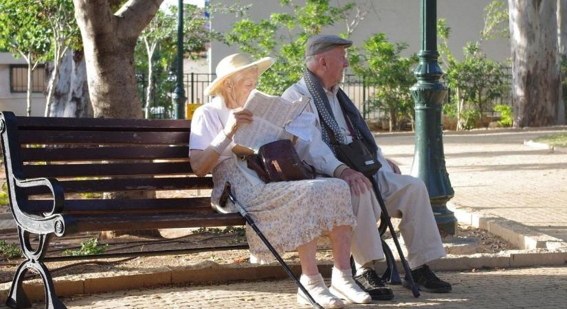 Újra várható nyugdíjprémium fizetés  Mutatjuk megyénk járásaiban mennyi most az öregségi nyugdíj