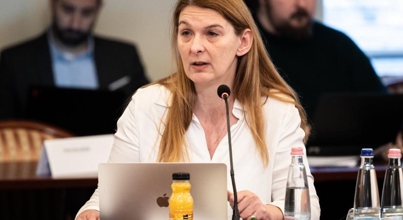 Átláthatósági vita a Fővárosi Közgyűlésben: Baranyi Krisztina keményen bírálta a Tisza Párt képviselőjét