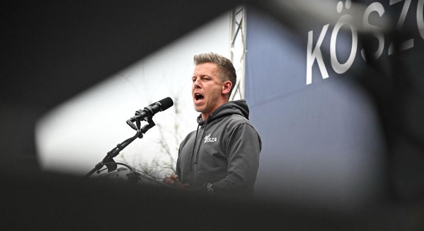 Így lett a „független-objektív sajtóból” Magyar Péter lakájmédiája
