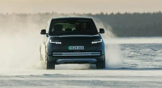 V8 helyett hatalmas aksival támad az elektromos új Range Rover