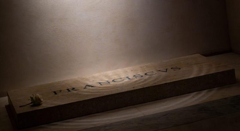 Búcsú Ferenc pápától a Santa Maria Maggiore-bazilikában – galéria