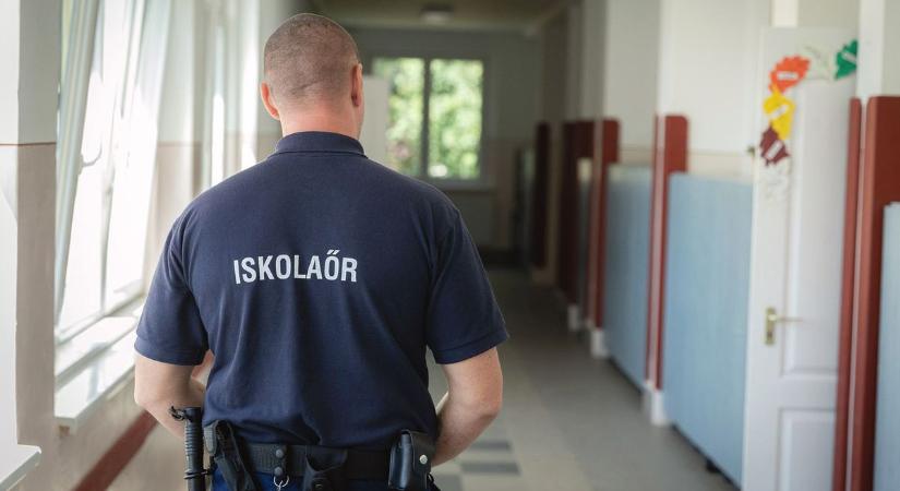 Ez a tiltott cucc is megjelent az iskolákban, ezért csapnak le a kamaszokra