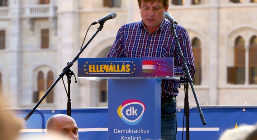 Csonkoló gépek, robbanó gránátok: így sodorja halálba a munkásokat az Orbán-kormány