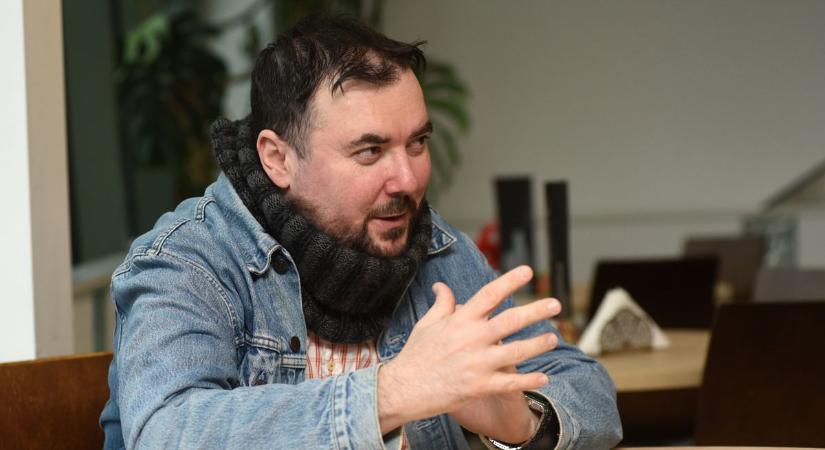 Hé Kisember! – A Mi kis falunk svábja videón kéri: ne cseszd el!