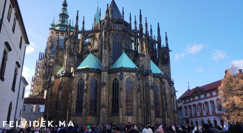Megkezdődött a prágai Szent Vitus-székesegyház orgonájának összeállítása