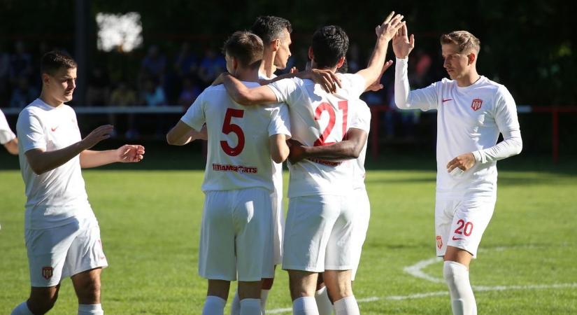 Újabb nagy lépés a DFC célja felé, Adonyban gurítottak ötöt - galériával