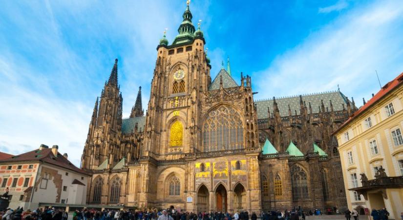 A koronázási ékszerek őrzői döntenek a templomi orgona felújításáról