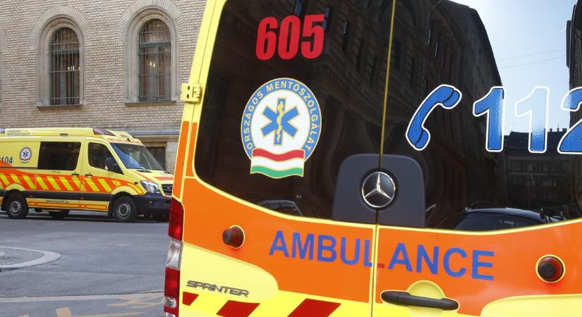 Ettől a bicska kinyílik a zsebben: szirénázásért vonta felelősségre a mentőket egy felháborodott levélíró
