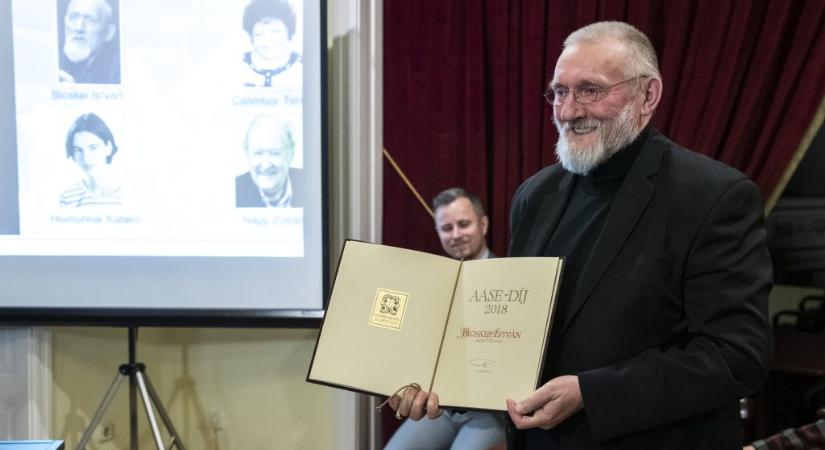 Meghalt Bicskei István színművész, rendező