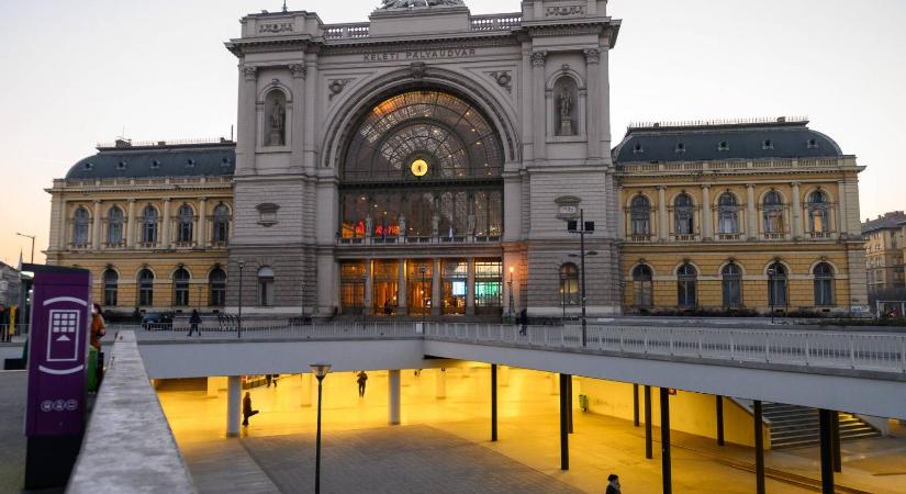 Kiraboltak egy nőt a Keleti pályaudvarnál