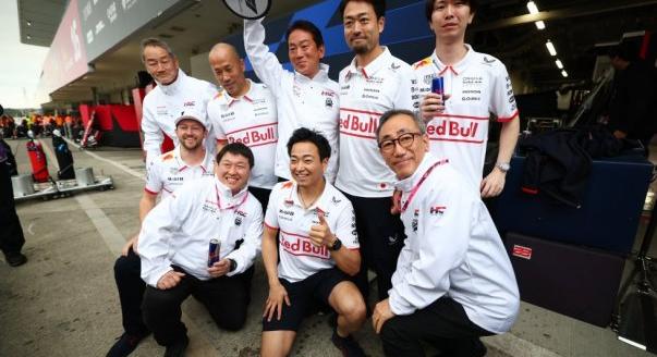 Folytatná Verstappennel a közös munkát a Honda