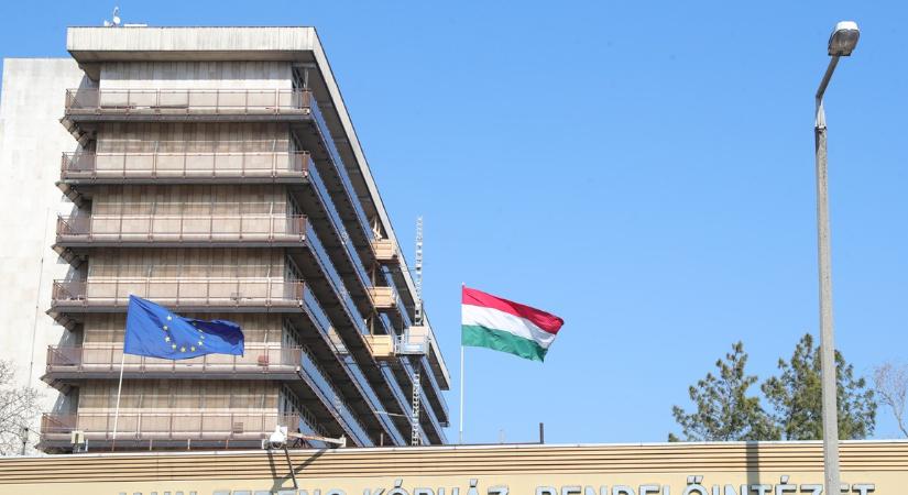 Tragédia: kizuhant egy ember a Dél-pesti kórház kilencedik emeletéről