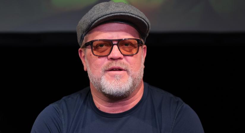Szabó Győző: „Mindenki keresi az utat, és nem csak a politika szintjén” – A Rejtélyek Évadában a színész is fontos szerepet kap