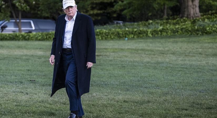 Összerezzentek a közgazdászok, globális recesszió jöhet Trump miatt