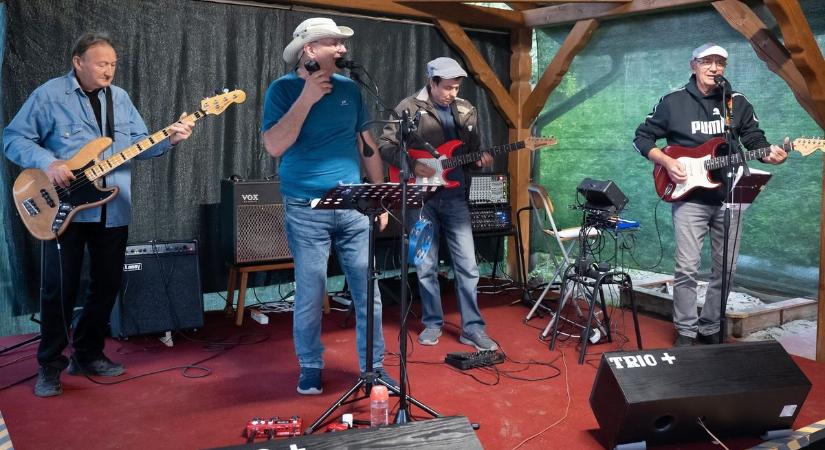 A TRIO zenekar nyitotta meg a Rock Terasz második évadát Kisapostagon