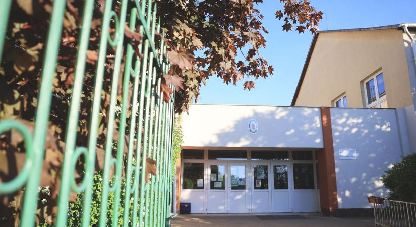 Gyász, veszteség, fájdalom – segítik a diáklány halála után a trauma feldolgozását