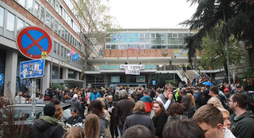 Véget ért a köztelevízió blokádja