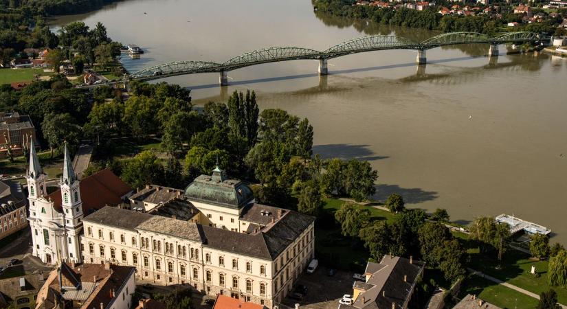 Történelmi bővítés jön a magyar-szlovák határon – rekordidő alatt indulhatnak az építkezések