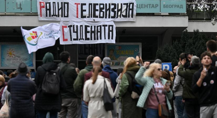 Véget ért a szerb köztévé blokádja, teljesült az egyetemisták egyik követelése