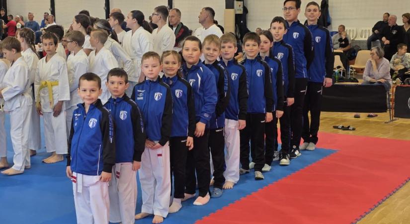 Ragyogó érmeket ért a jó szereplés Bátaszéken