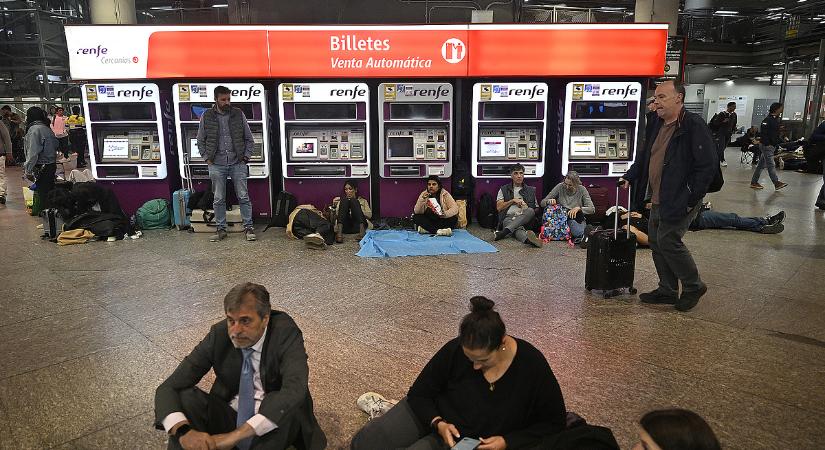 Európai áramszünet: éledezik Spanyolország és Portugália, de 500 repülő nem száll fel