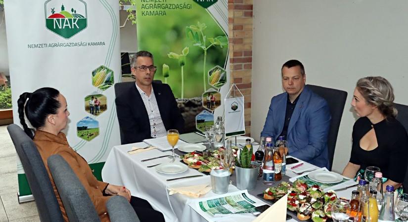 Agrártámogatások: segítenek, de műholdakkal ellenőriznek is