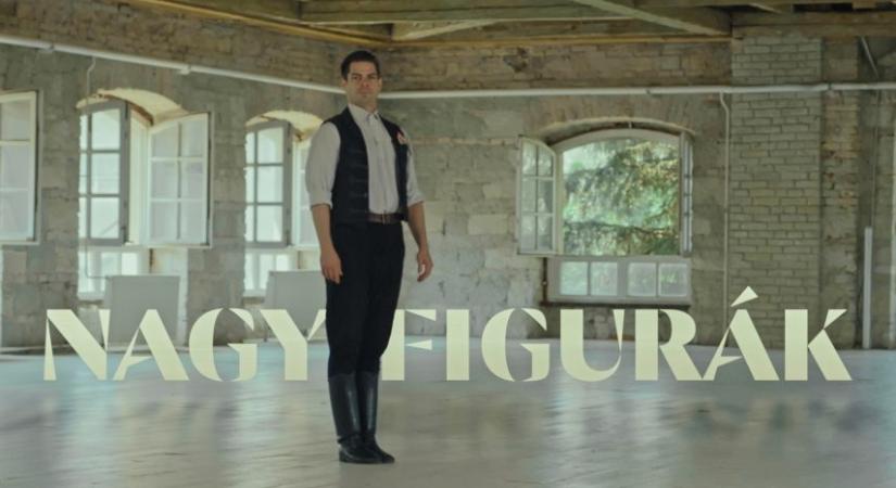 A kalotaszegi virtuóz legényes egy Ronaldo-figura