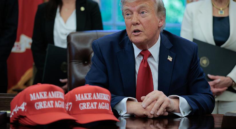 Apad a Trumpnak tapsolók száma, egyre több az elégedetlen szimpatizáns