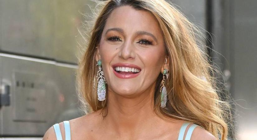 „Ez undorító” – Blake Lively kínos ruhabakiján élcelődnek a rajongók