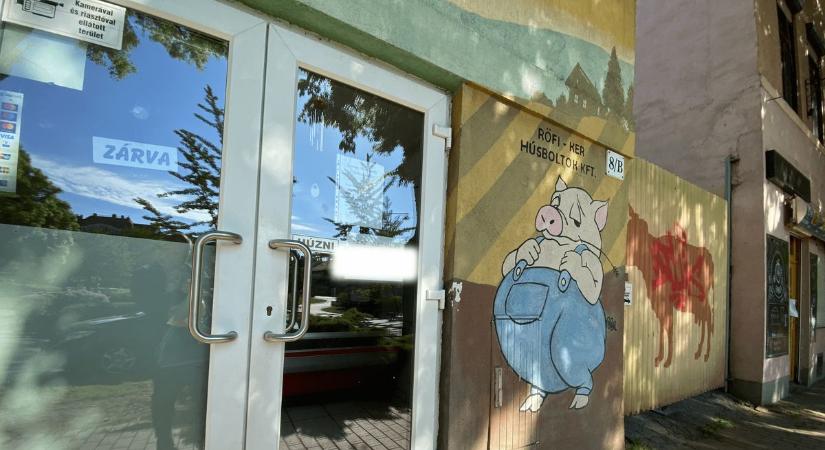 Rejtély, milyen üzlet nyílik a húsbolt helyén a Szent István téren