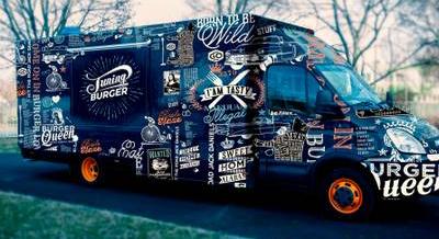 Az első vendégek ingyen kóstolhatják meg a Tuning Burger új, városligeti food truckjánál a hambikat