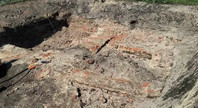 A föld alól került elő a „zsidó Oxford”