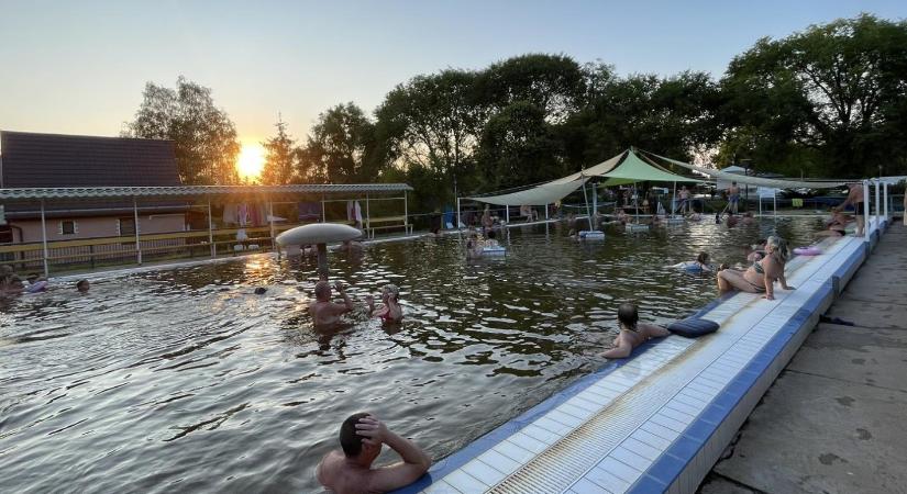 Egyre többen fedezik fel ezt a retró termálstrandot