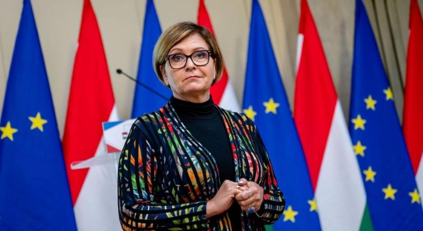 Teljesen kiakadt a Parlamentben Kálmán Olga: „Kamu szavazás! Kamu” (Videó)