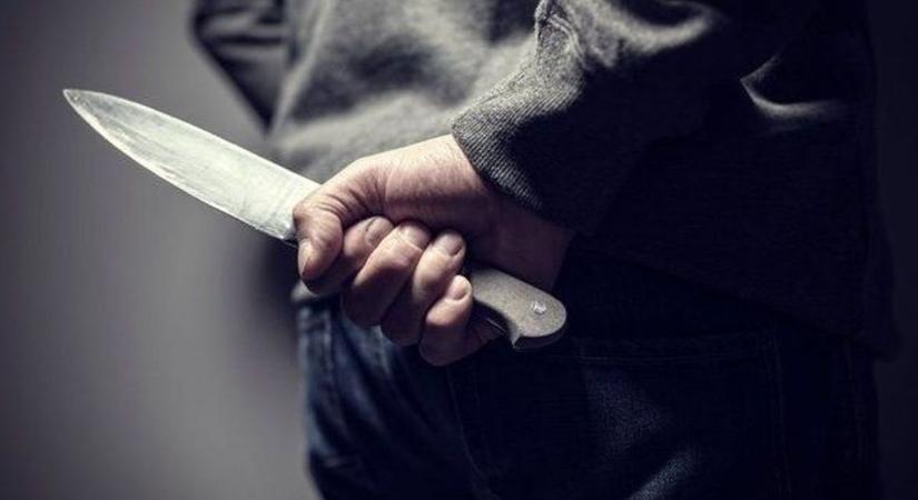 Húsvágó késsel támadt feleségére a féltékeny férj, letartóztatását kezdeményezték