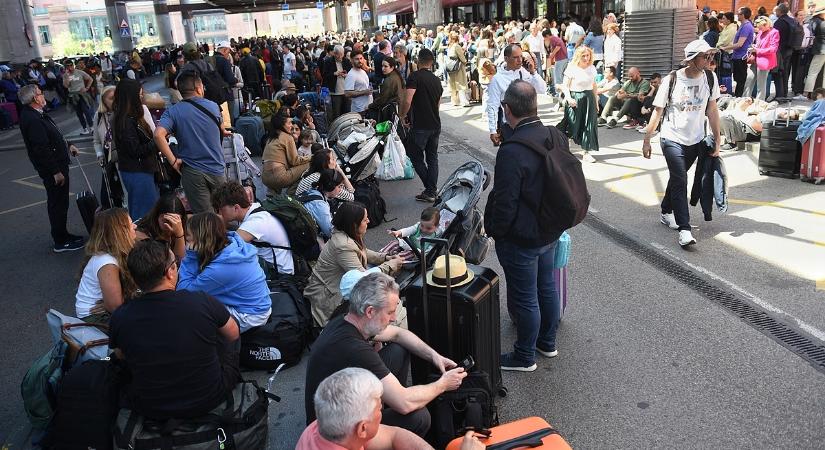 Bűnbakokat keres a politikai elit, rájuk hárítanák a népharagot
