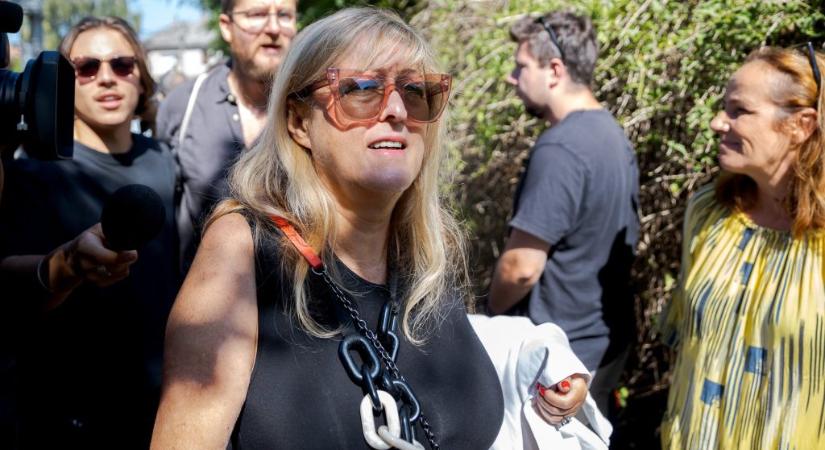 Schmidt Mária levezette: Bucsában nem az oroszok, hanem az ukránok mészároltak