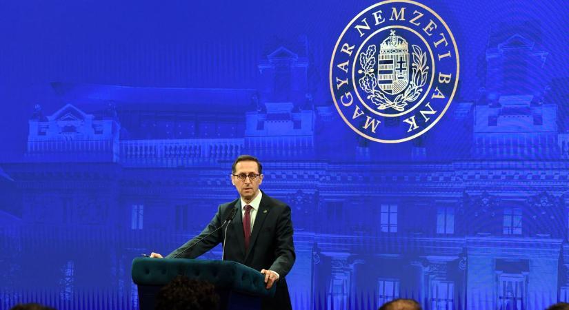 Varga Mihály: a vámháború miatt fokozódott a bizonytalanság, huzamosabb ideig maradhat az alapkamat
