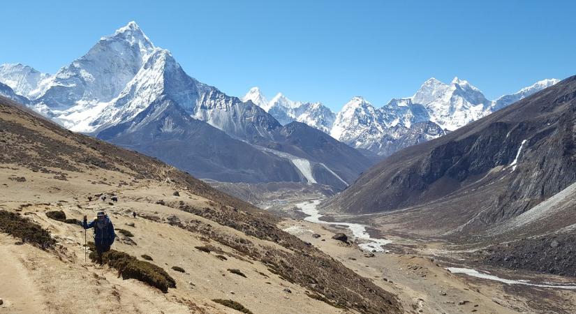 Szigoríthatják a Mount Everest megmászásának szabályait, ezentúl ehhez a feltételhez kötik