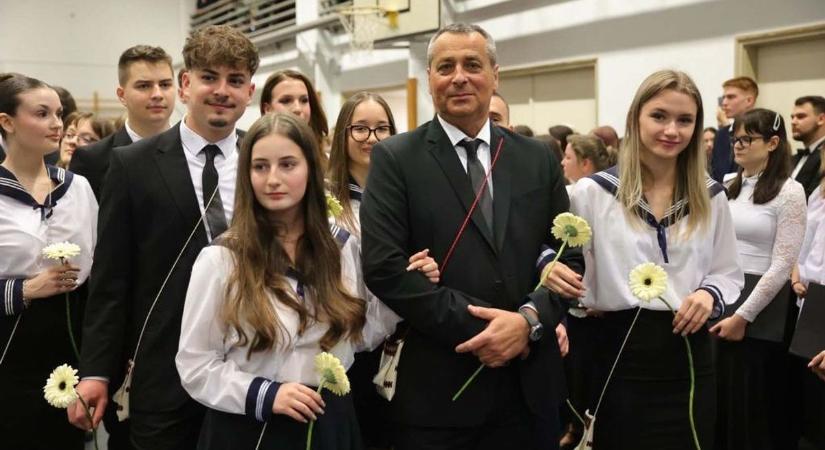 Dombóváron száz éve nem változott a ballagás időpontja