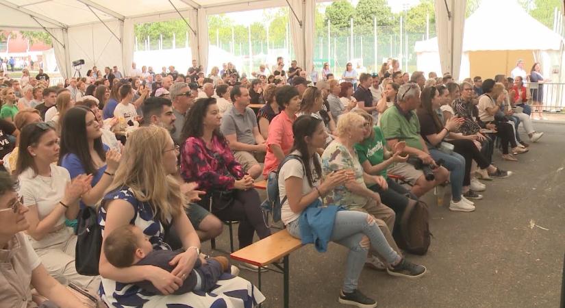 Újra benépesül a sportpálya