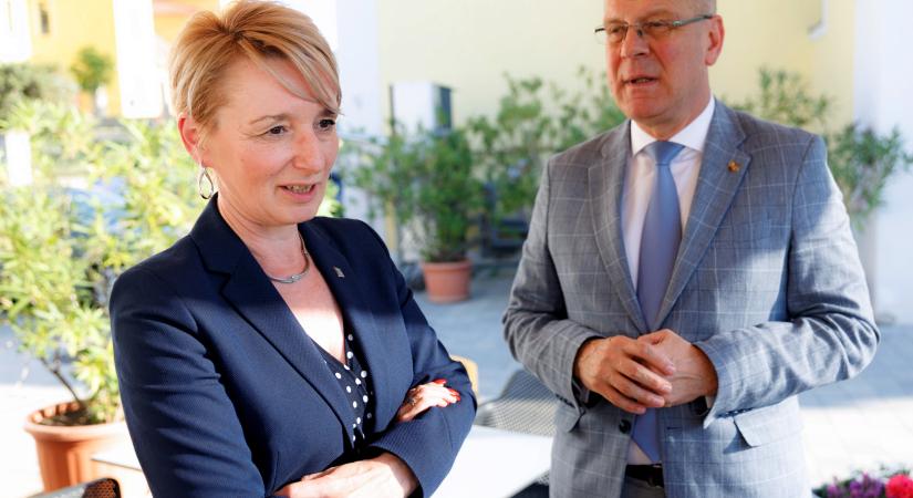 Ukrajna esetleges uniós tagságának veszélyeiről beszéltek a Fidesz politikusai Tapolcán is