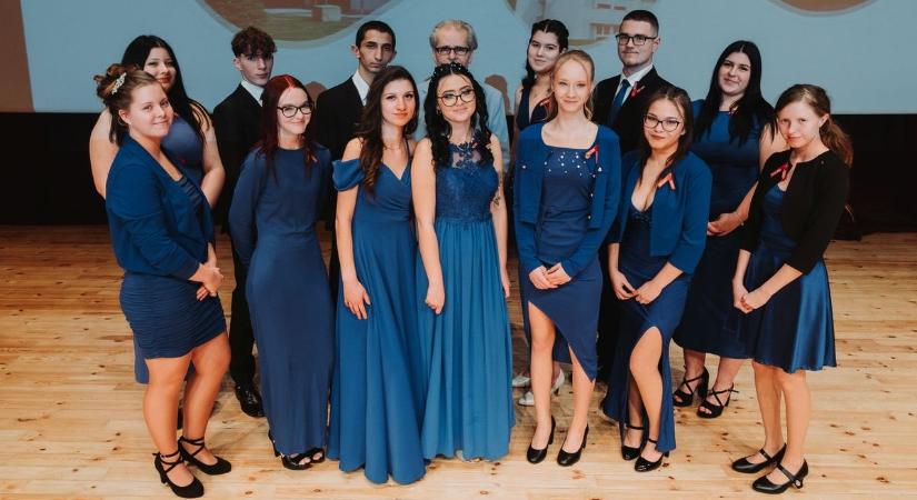 Köszöntjük a ballagókat Győr-Moson-Sopronban! Nézze meg a végzős osztályokat! Galéria